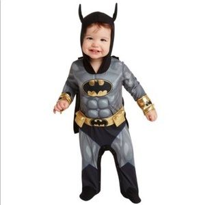 HALLOWEEN Baby Batman costume 12-24 months